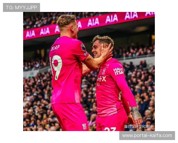 维拉战平伯恩茅斯，埃梅里赛后谈战术选择