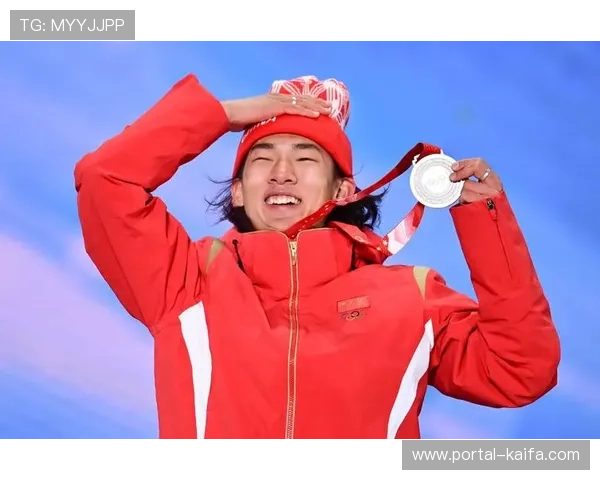 苏翊鸣谈包揽金银:为中国单板滑雪开心,米兰冬奥赛季良好开端 苏翊鸣谈包揽金银:为中国单板滑雪开心,米兰冬奥赛季良好开端